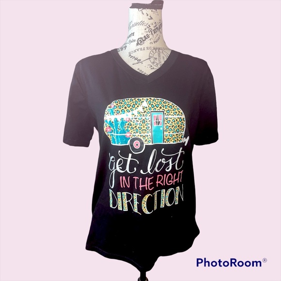 Get Lost in the Right Direction Black Tee - Picture 1 of 2